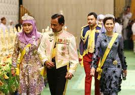 Duli yang teramat mulia pengiran isteri azrinaz mazhar)(d. Azrinaz Mazhar Hakim Kahwin Sultan Brunei