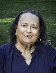 Diane Munsell's Instagram, Twitter & Facebook