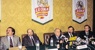 Su fortuna lo empezó a forjar con el negocio de las bebidas. Y9kd0k Bycogum