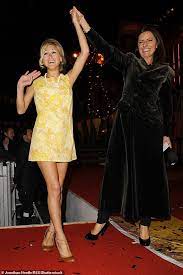 Reality tv star nikki grahame, who rose to fame as a contestant on big brother, has died aged 38. 6v8osy6lsgwgcm