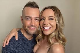 Samantha Cope Addresses 'Troubling' Statement Made By Ex Joey Lawrence amid  Divorce