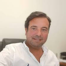 A falácia da vinculação dinâmica dos Professores contratados