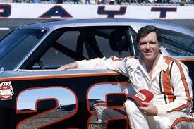 Harvick won nascar's return race, taking the checkered flag at darlington raceway 71 days after the series' last event. Top 15 Drivers With Most Nascar Cup Series Wins No Titles Nascar
