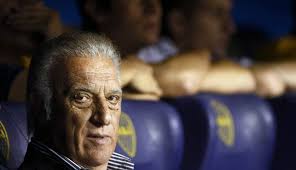 El ex entrenador de la selección, boca y racing, entre otros, alfio coco basile, sorprendió al expresarse públicamente como un defensor dicha postura.hay que bancar a muerte a iru landucci con que la tierra es plana.lo apoyo totalmente, siempre lo pensé y ahora más que nunca estoy convencido por él, exclamó en un video difundido por el medio 0221 de la plata. Copa America 2016 Alfio Basile El Juego Brasileno De Hoy Es El Peor De La Historia Deportes El Pais