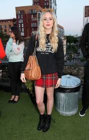 60 Diana Vickers Ideas Diana Vickers Diana Fashion If she likes your outfit, she'll reward you with a tailors ticket, exclusive labelle fashion item, and will let you keep the piece of clothing she gave you as a style example.