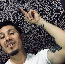 chapter contributions to The War