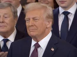 Louise Branson🇬🇧 (@LouiseBranson7)