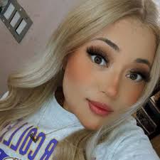 Dulce Ayala (@laweritadulce)