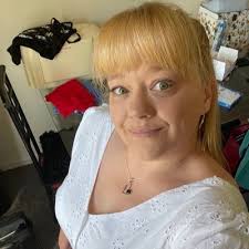 Amanda Lockwood (@AmandaLockwood9)