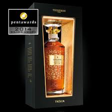 Tesseron Cognac Signature Collection On Packaging Design Served Whiskey Packaging Alcohol Packaging Wine Packaging