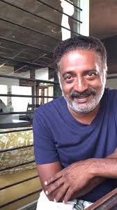 He is an actor and producer, known for anniyan (2005), kalki (1996) and abhiyum naanum (2008). Prakash Raj Facebook