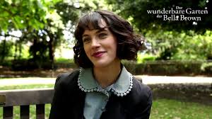Der wunderbare garten der bella brown ist ein drama von simon aboud mit jessica brown findlay, tom wilkinson und andrew scott. Der Wunderbare Garten Der Bella Brown Videos Facebook