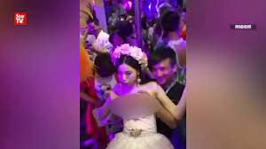 中国低俗婚礼视频源自泰国人妖秀- YouTube