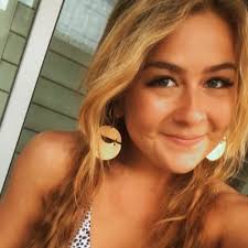 Grace Urhahn (@GUrhahn)