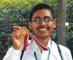 Vipul Singh from Bhilai (Chhattisgarh) achieved two accolades this year -- he earned the first rank in AIEEE and the fifth rank in IIT-JEE. - 15vipul