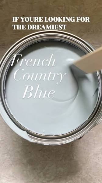 The only vintage blue paint you need to know 💙. Ok, so maybe not everyone  wants to know 😉🤷‍♀️ but I am asked many times, daily, what the colour of  my living