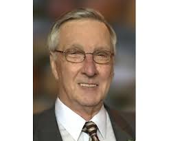 Robert Frabotta's Instagram, Twitter & Facebook