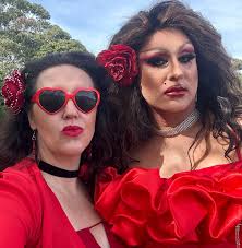 Location wedding in Foster for the gorgeous Rachel. Hair by me Makeup by Katrina  Middleton @aboutfacemh 5x Bridesmaids all up. These were the only 3 I could  rangle before taking off. Lol.