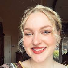 Danielle Fessler's Instagram, Twitter & Facebook