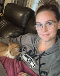 Author Lindsay Helm (@linds.helm) • Instagram photos and videos