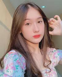 Claire sturgess hosts a live 80s show every friday on sister station absolute radio that is also simulcast live on absolute 80s called friday night 80s. Profil Terlengkap Laura Moane Masa Kecil Dan Keluarga Umur Agama Perjalanan Karir Tinggi Dan Berat Badan Pacar Atau Kekasih Akun Instagram Dont Sad