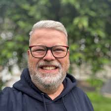 Does the inconsistency between Paul's epistles and Acts of the Apostles  bring doubt and illegitimacy to Luke-Acts?