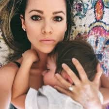 Laura Goodpaster's Instagram, Twitter & Facebook