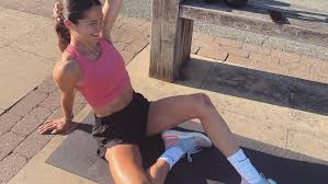 When working your abs, start with three to five sets every other day for best results. I Did 150 Crunches Every Day Here S What Happened Fit Well