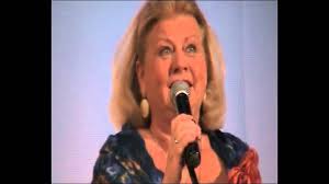 скачать песню позвони мне позвони позвони мне ради бога Kto Poet V Filme Pesnyu Pozvoni Mne Pozvoni