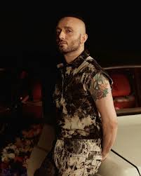 Suzuya Juuzou Adli Kullanicinin Mabelinkalbi Panosundaki Pin Sarkicilar Fotograf