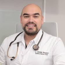 Dr. Abraham Karim Wiesbach Ontiveros opiniones