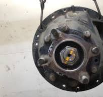 UD UD 2600 34 Spline 5.57 Ratio Rear Differential | Carrier Assembly - Used