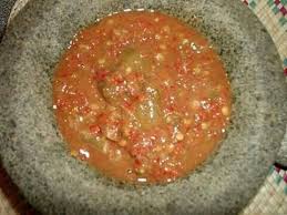Sambal belacan pada amnya merupakan cili yang ditumbuk bersama belacan, garam dan sedikit gula. Pin On Sambal Or Chilli Dippings