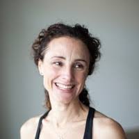 Sarah Guise's Instagram, Twitter & Facebook