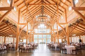 The Venue At Waterstone Barn Wedding Venue In North Dallas Photo By Alba Rose Photography Dfw Wedding Venues Barn Wedding Barn Wedding Venue