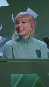 Pin By Irem Gozde On Taylor Swift Taylor Swift Wallpaper Taylor Swift Pictures Long Live Taylor Swift