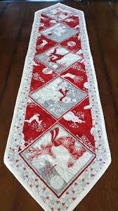 Table Runner Patterns To Sew Free Table Runner Patterns From Charm Packs Re Quilted Table Runners Christmas Quilted Table Runners Patterns Table Runner Pattern