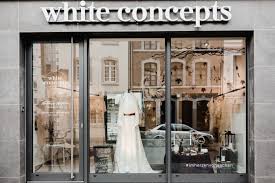 Weich fallende brautkleider mit romantischen spitzendetails. Bridal Concept Stores Coole Brautmodengeschafte In Ganz Deutschland Fraulein K Sagt Ja Hochzeitsblog