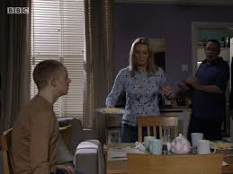 Inspiring ian beale with his entrepreneurial nature, kathy ditched her crafty sideline of knitting jumpers, instead kathy was no stranger to heartache. Eastenders Viewers Left Confused Over Kathy Beale Audio Blunder As She Makes Breakfast Mylondon