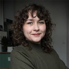 Robin Nowak's Instagram, Twitter & Facebook