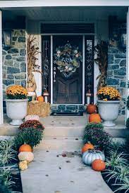 Fall Front Porch Decorating Ideas Instinctively En Vogue Fall Front Porch Decor Porch Decorating Front Porch Decorating