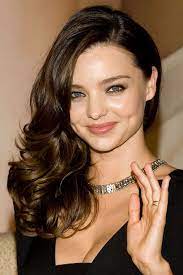 Easy 5 Minute Hairstyles For Long Hair Glam Radar Side Swept Hairstyles Miranda Kerr Hair Long Hair Styles