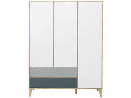 Découvrez nos armoires en promotion avec des nouveautés toute l'année et dans tous les magasins but. Armoire 3 Portes Larvik Vente De Armoire Conforama