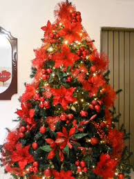 Árboles navideños. | Crédito: Decorandoconyoli