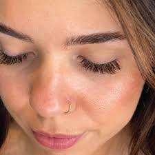 Melissa Lash's Instagram, Twitter & Facebook