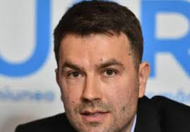 Horatiu cosma este primul secretar de stat numit de noul ministru al transporturilor. Drula Usr A Intrat Peste Mafia De La Metrou Condusa De Psd Istul Ion Radoi Metroul Nu A Fost Construit Pentru Ei Si Bunastarea Lor Si A Famigliilor Lor Aktual24