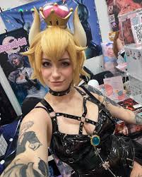 Loonakia (@loonakia) • Threads, Say more