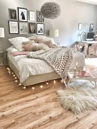 Bedroom Decor Vintage Bedroom Decor And Accessories Bedroom Decor Relaxing Bedroom Decor Hot Room Inspiration Bedroom Room Ideas Bedroom Room Decor Bedroom