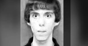Adam lanza voleva uccidere più di anders breivik, il killer che nel luglio 2011 freddò 77 persone in norvegia. Sandy Hook Shooter Adam Lanza Blacked Out Game Room Bedroom Cbs News