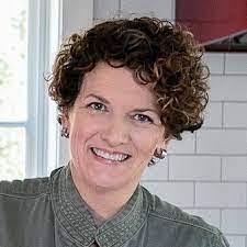 Jacquelyn Stark's Instagram, Twitter & Facebook